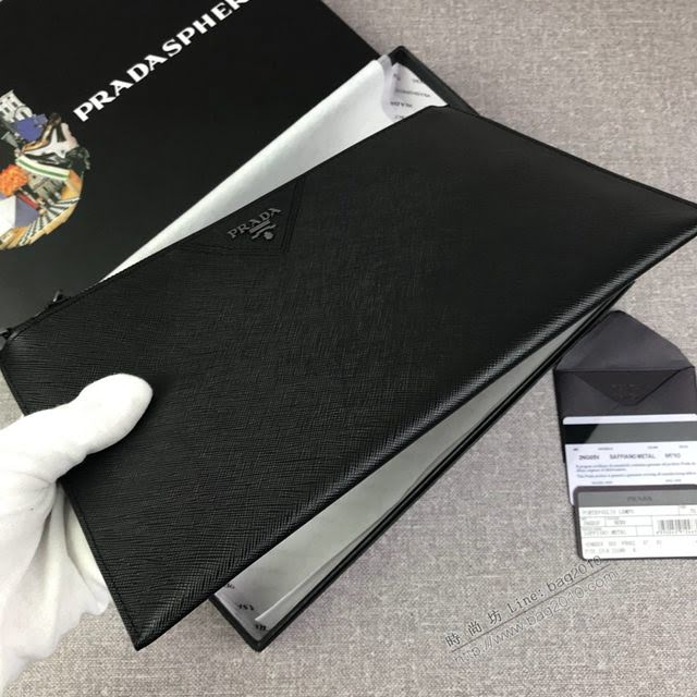 prada手包 普拉達十字紋牛皮手拿包 2NG05V PRADA經典熱賣男士手包  pyd2254